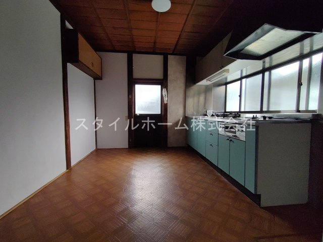 新城市貸家の居間・リビング