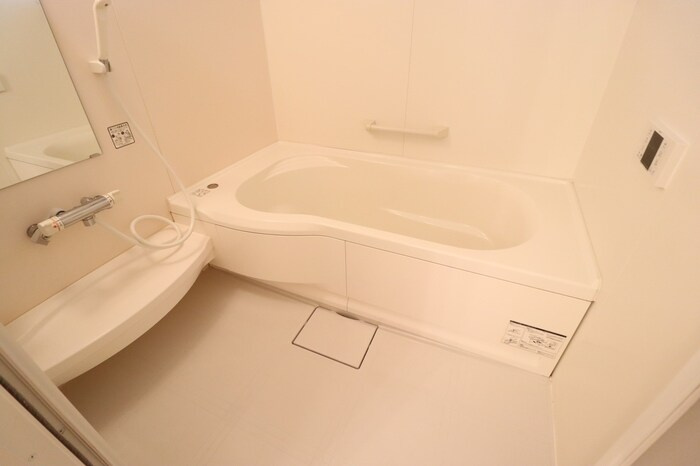 イリアンソス Ⅱの浴室|浴室