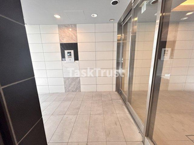 【エントランス】 | ラシーヌ瓦屋町