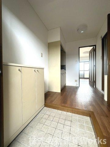 グランディール矢三Dの玄関|ゆったりとした玄関です