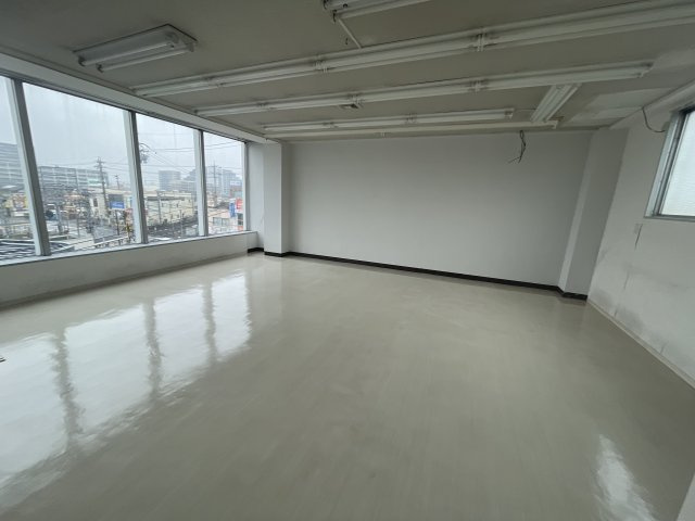  | 富田駅前店舗1号棟O