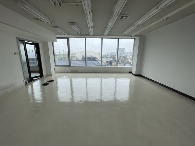  | 富田駅前店舗1号棟O