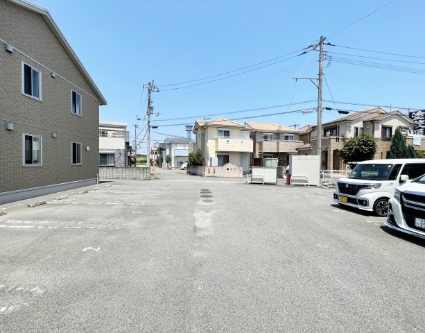 ラヴィアンコートの駐車場