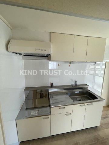 シャトー谷村のキッチン|お料理しやすいキッチンです