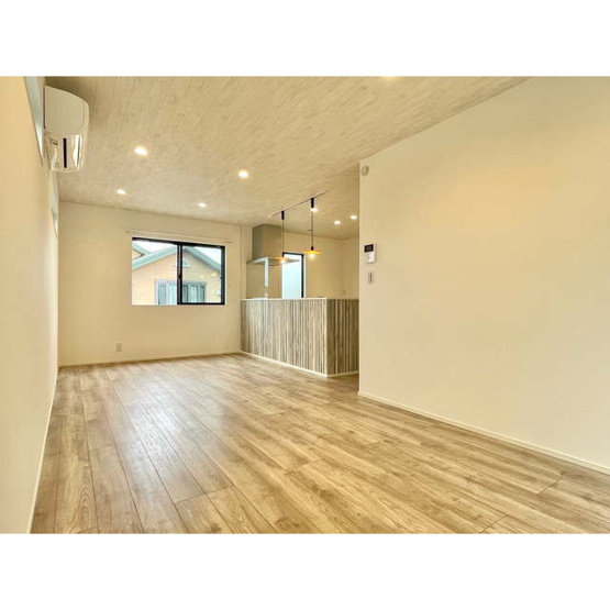 【居間・リビング】 | Ｍａｒｒｏｎｅ | ☆LDK16.5帖