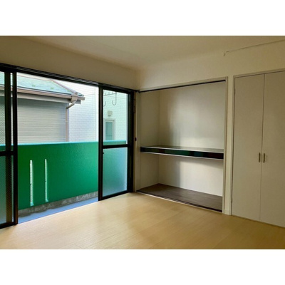 【居間・リビング】 | 洋室