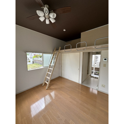 【居間・リビング】