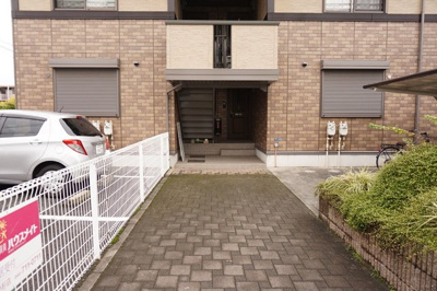 ★建物入り口★