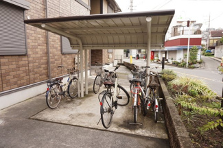 ★屋根付き駐輪場★（※バイク不可）