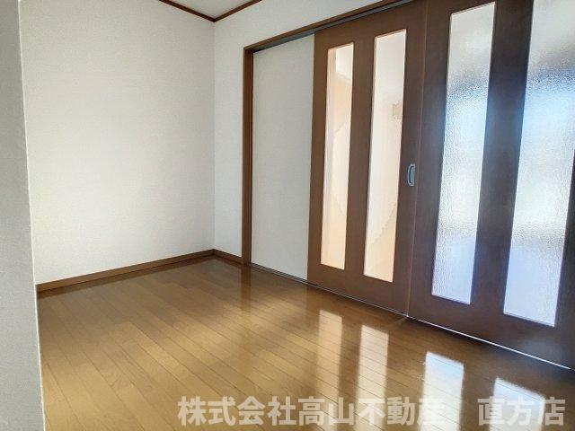 直方市大字感田のアパートの内装