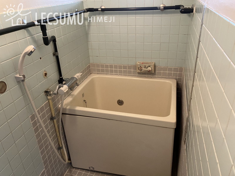 船丘ビルの浴室