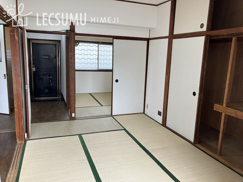 船丘ビルの和室