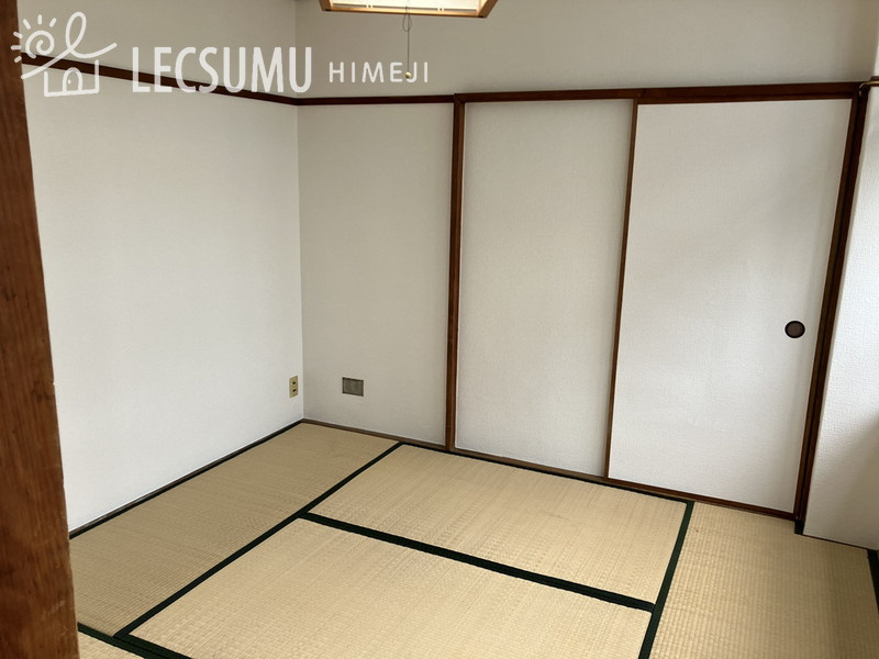 船丘ビルの和室