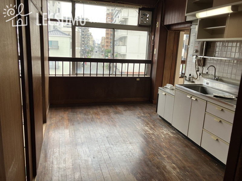 船丘ビルの居間・リビング