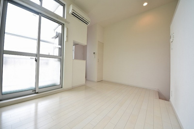 【内装】 | CB博多カペラ | 別号室の写真になります。現況優先。