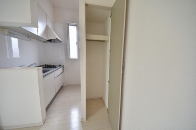 【収納】 | CB博多カペラ | 別号室の写真になります。現況優先。