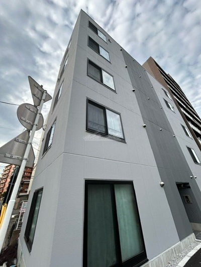 【外観】ＨＯＬＬＹＳ ＹＯＫＯＨＡＭＡ 