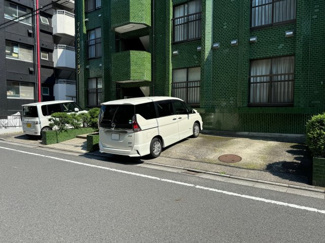 【駐車場】