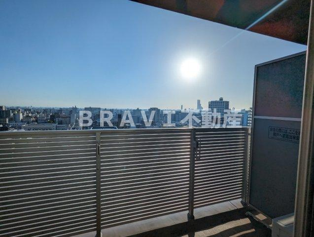 アドバンス大阪バレンシア BRAVI不動産のバルコニー