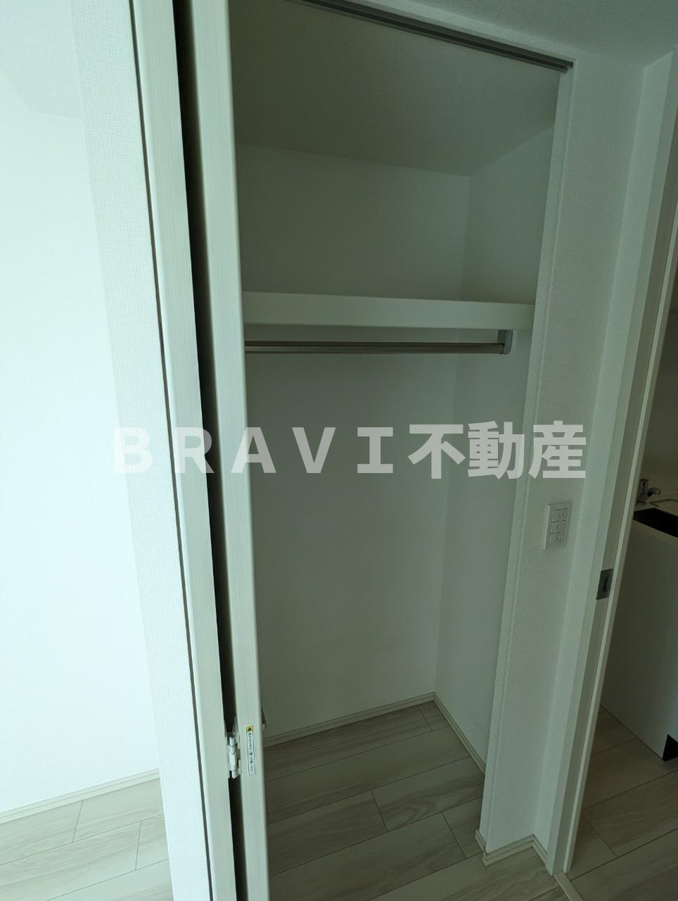 アドバンス大阪バレンシア BRAVI不動産の収納