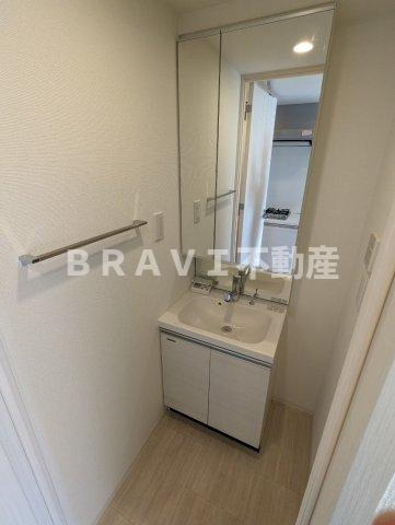 アドバンス大阪バレンシア BRAVI不動産の洗面所