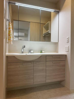 【洗面所】 | Farouche