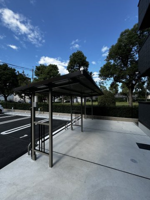 【その他共用部分】 | Farouche | 駐輪場