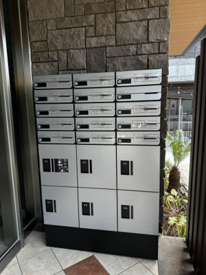 【その他共用部分】 | Farouche | 宅配ボックス