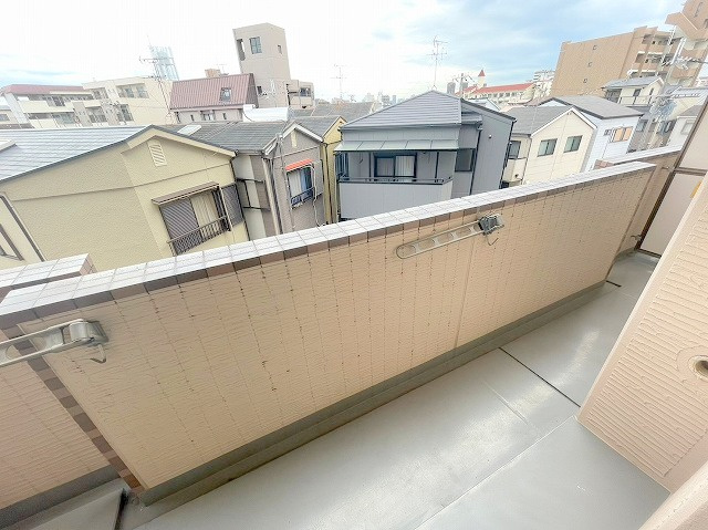 淀川パストラルコートのバルコニー