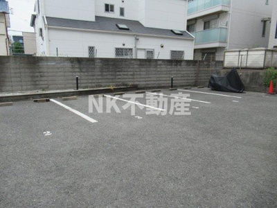 【駐車場】 | ラ・フォーレ高井田（高井田賃貸） | 車をお持ちの方に嬉しい駐車場付きの物件です