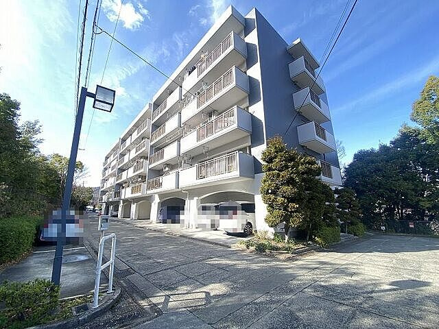 箕面粟生第六住宅の外観
