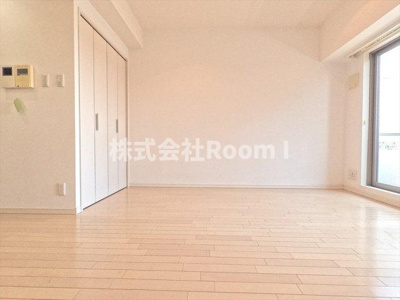 【居間・リビング】 | ＢＲＡＶＩ上本町 | こちらの居間で趣味の時間をお楽しみください