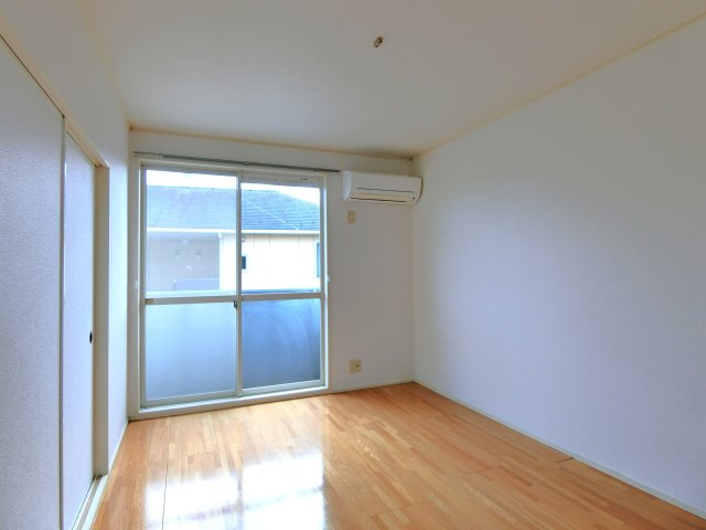 パルテール市川の洋室