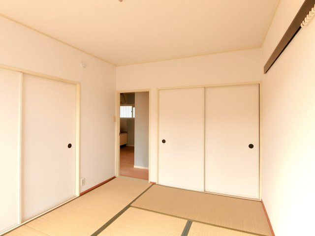 パルテール市川の和室