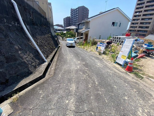 千種区光が丘1丁目の前面道路含む現地写真