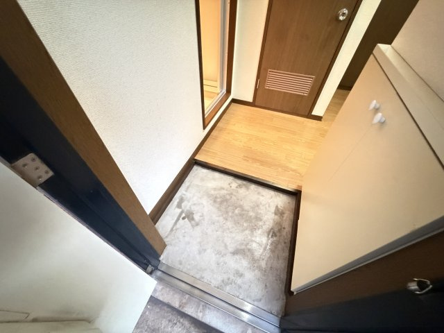 ラブリーローズの玄関