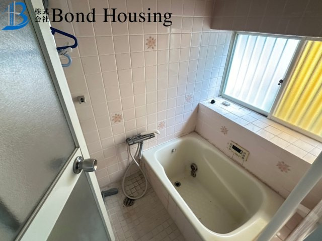 LDK16帖 全居室6帖以上 伊川谷町潤和　中古戸建の浴室