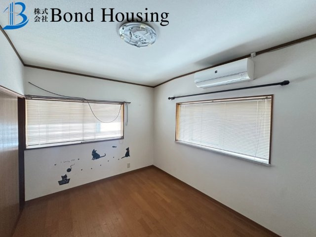 LDK16帖 全居室6帖以上 伊川谷町潤和　中古戸建の洋室