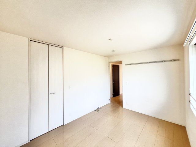 ロイヤルガーデンスタシオンの内装|※別部屋参考写真