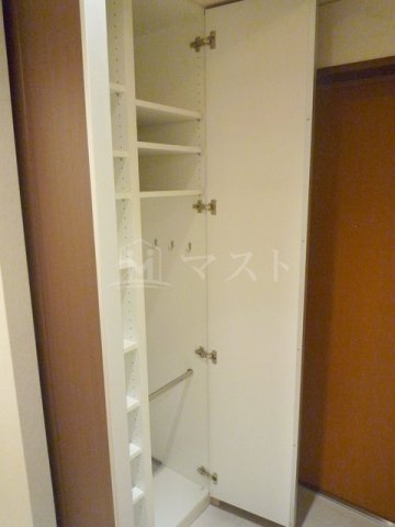 コンソラーレ同心の収納|※建物内別間取参考写真