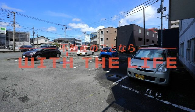 パステルNo12【キャッシュバック対象物件】の駐車場|カースペースがあります