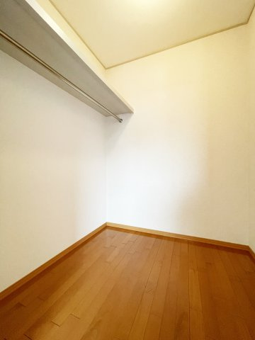 ファミール三軒屋　Ｂ棟の収納