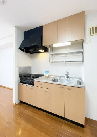 ファミール三軒屋　Ｂ棟のキッチン