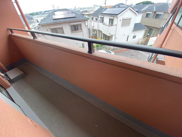 ライオンズマンション高針台のバルコニー|2面バルコニーで通風良好です