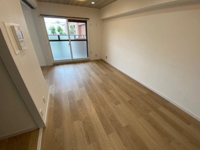 ライオンズマンション高針台の居間・リビング|使い勝手を考えた開放感のあるLDK