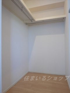 安芸高田市吉田町山手のアパートの設備|ウォークインクローゼット