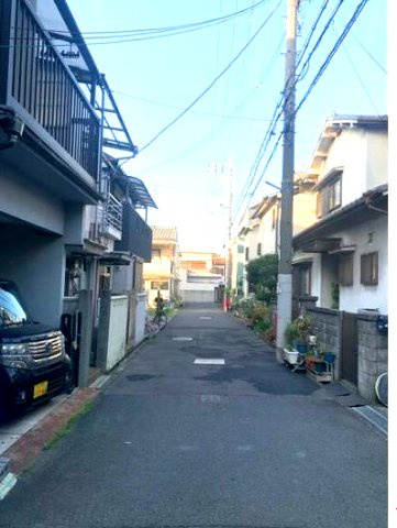 和泉市葛の葉町戸建のエントランス