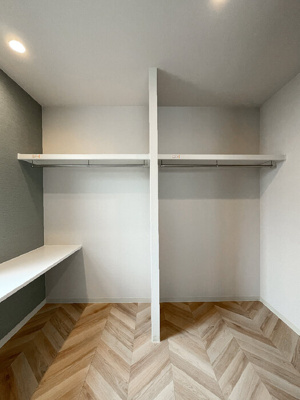 【洋室】 | ハイカムール駒形 | ワークスペース