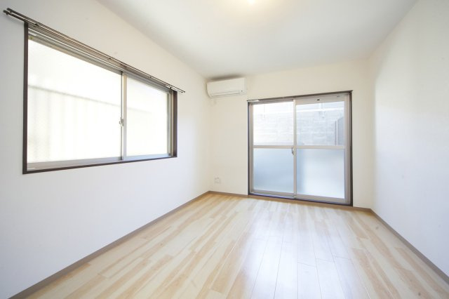 Ray court宮東の居間・リビング|103号室