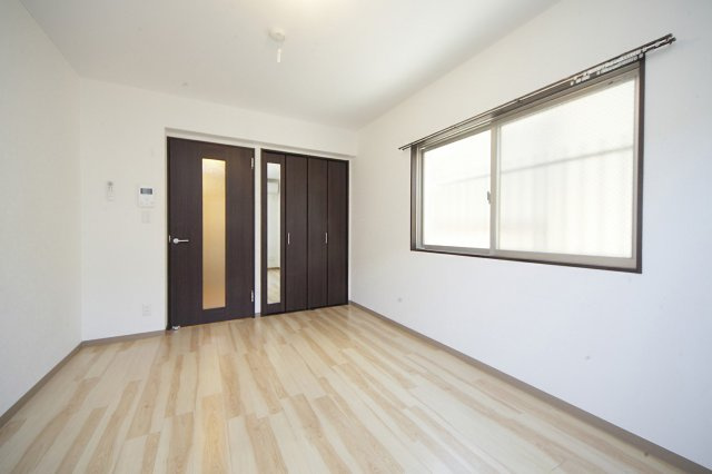 Ray court宮東の居間・リビング|103号室